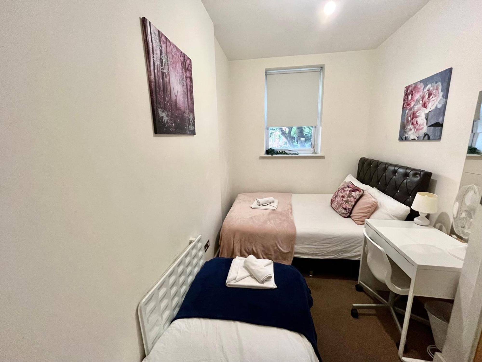 Pensión Metropolitan Coziness Private Bedrooms In Euston Station 161 Londres
